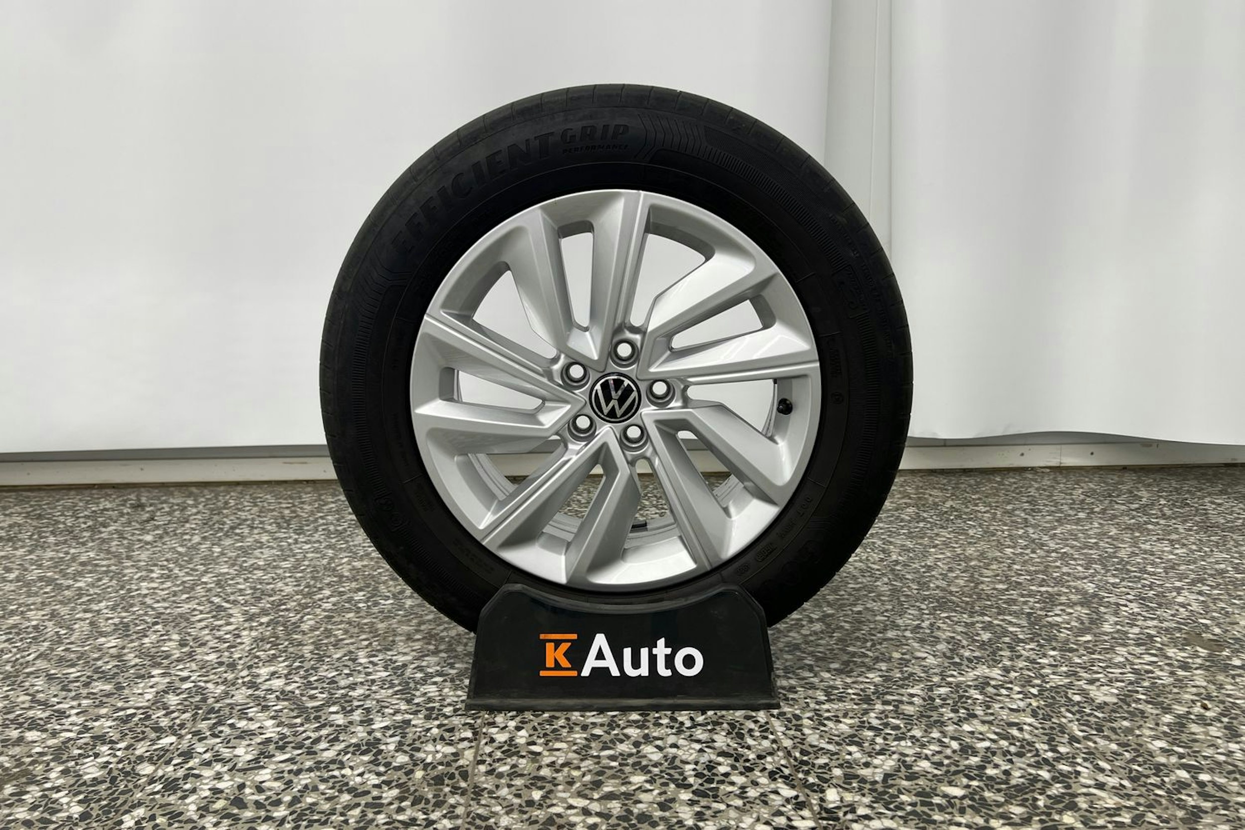 musta Volkswagen T-Cross 2021 kuva 11.