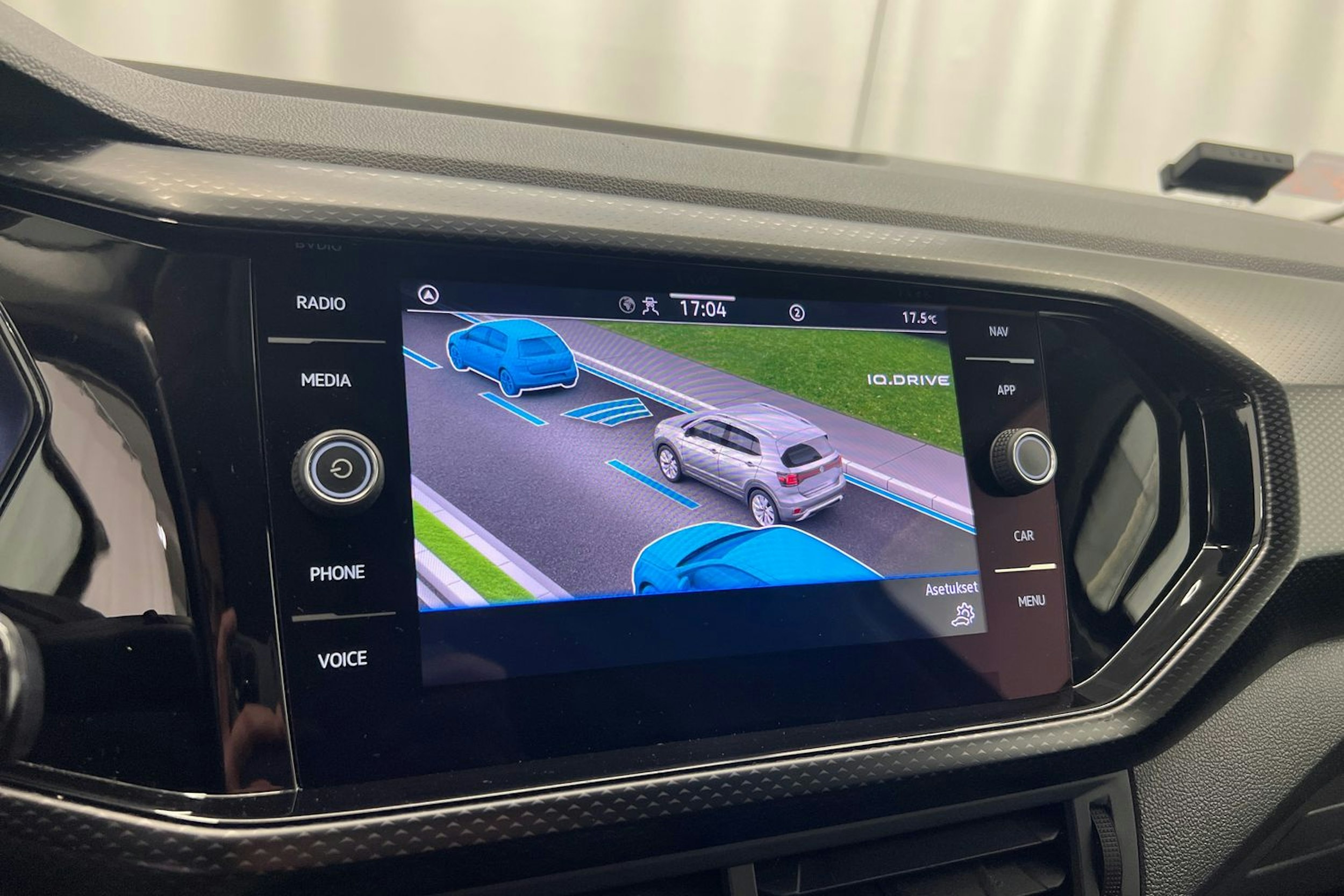 musta Volkswagen T-Cross 2021 kuva 21.