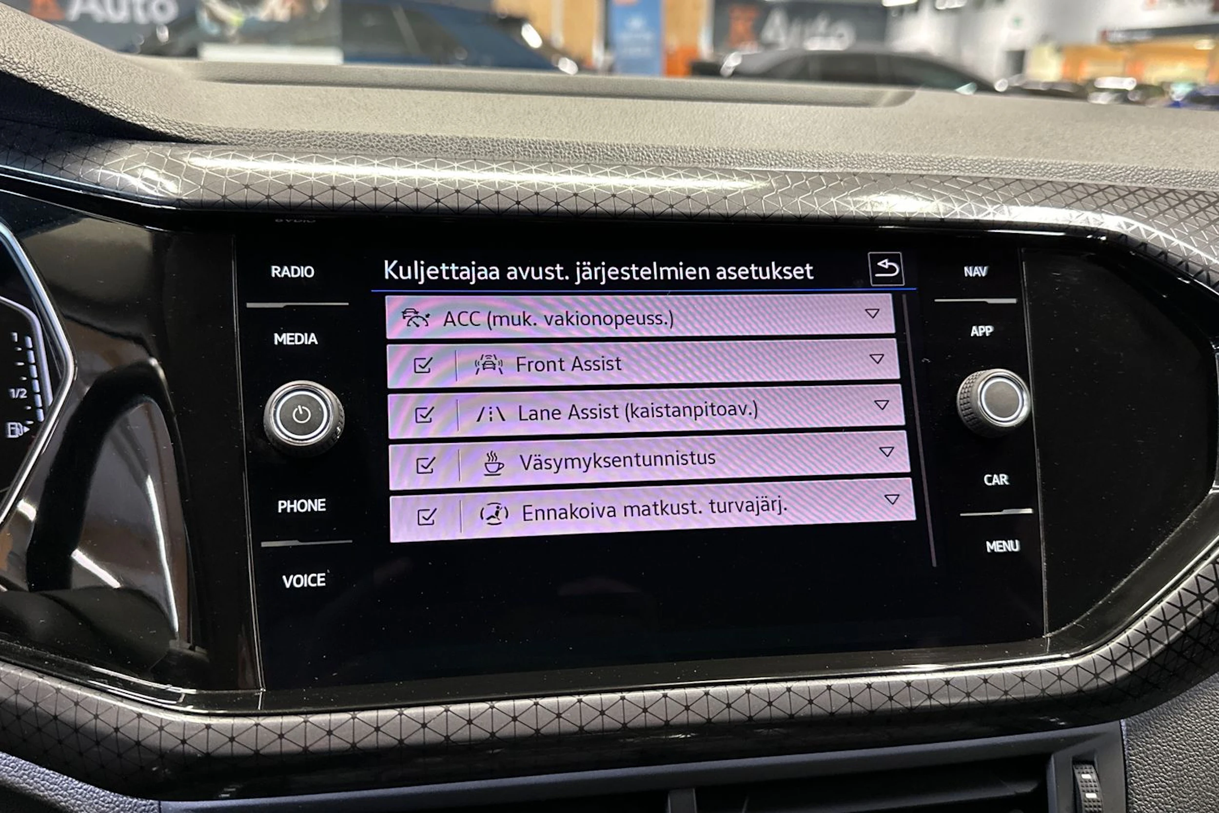 harmaa Volkswagen T-Cross 2021 kuva 15.