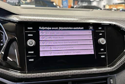 harmaa Volkswagen T-Cross 2021 kuva 15.