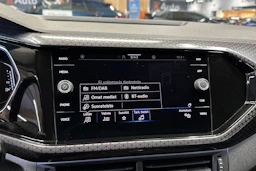 harmaa Volkswagen T-Cross 2021 kuva 16.