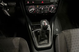 musta Volkswagen T-Cross 2021 kuva 16.