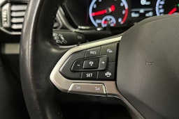 musta Volkswagen T-Cross 2021 kuva 18.