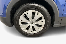 sininen Volkswagen T-Cross 2021 kuva 9.