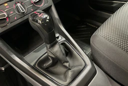 sininen Volkswagen T-Cross 2021 kuva 22.