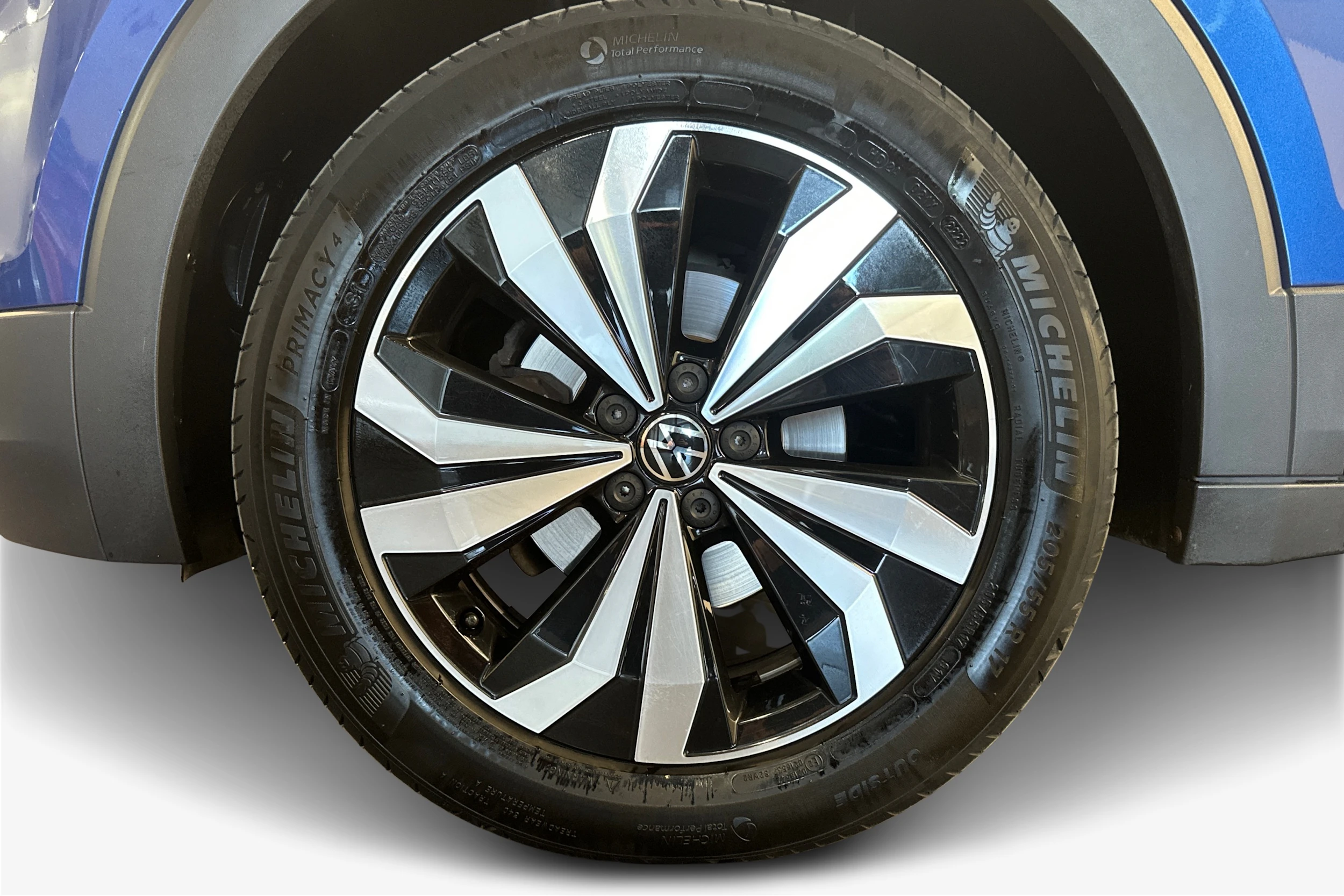 Sininen Volkswagen T-Cross 2022 kuva 9.