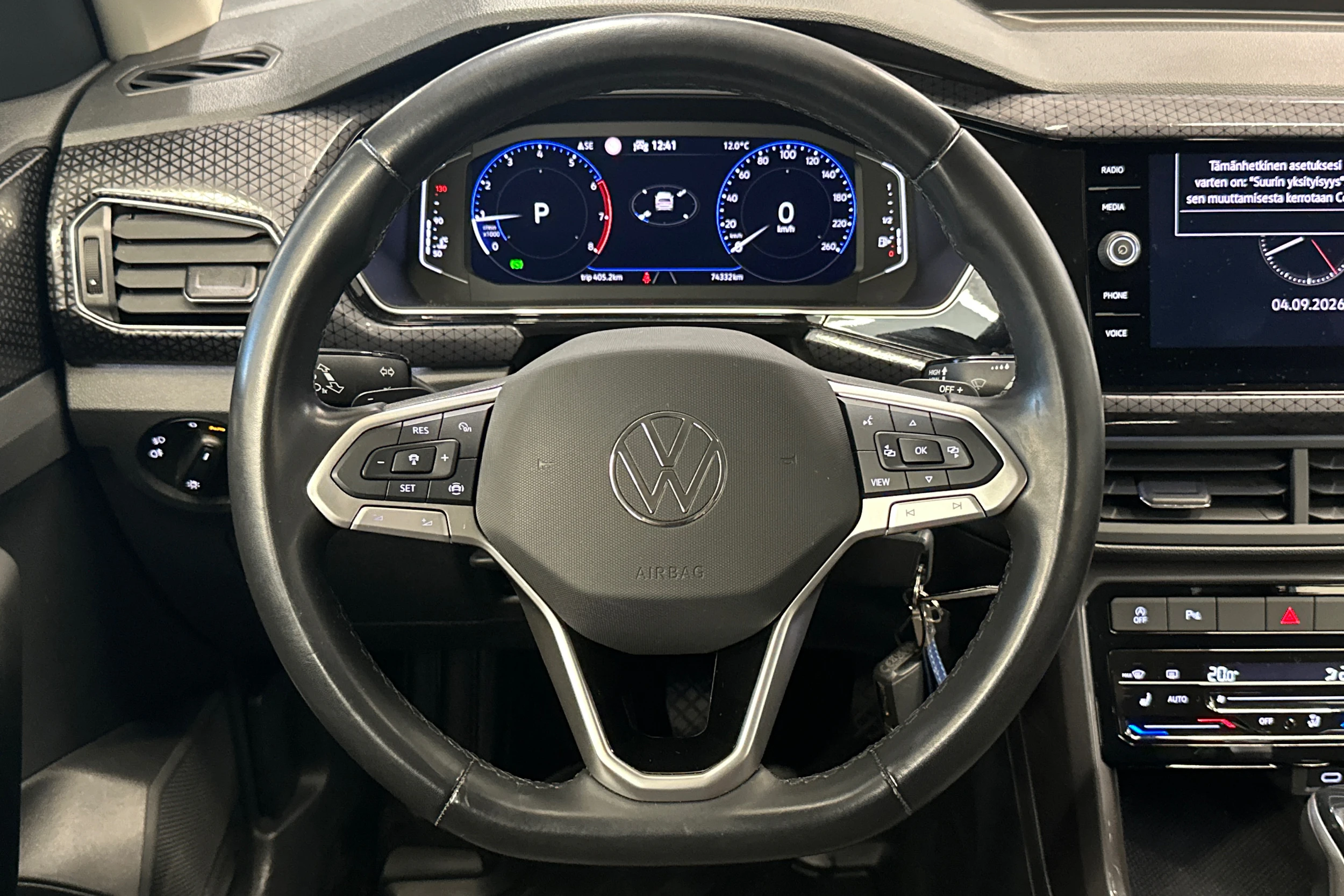 Sininen Volkswagen T-Cross 2022 kuva 12.