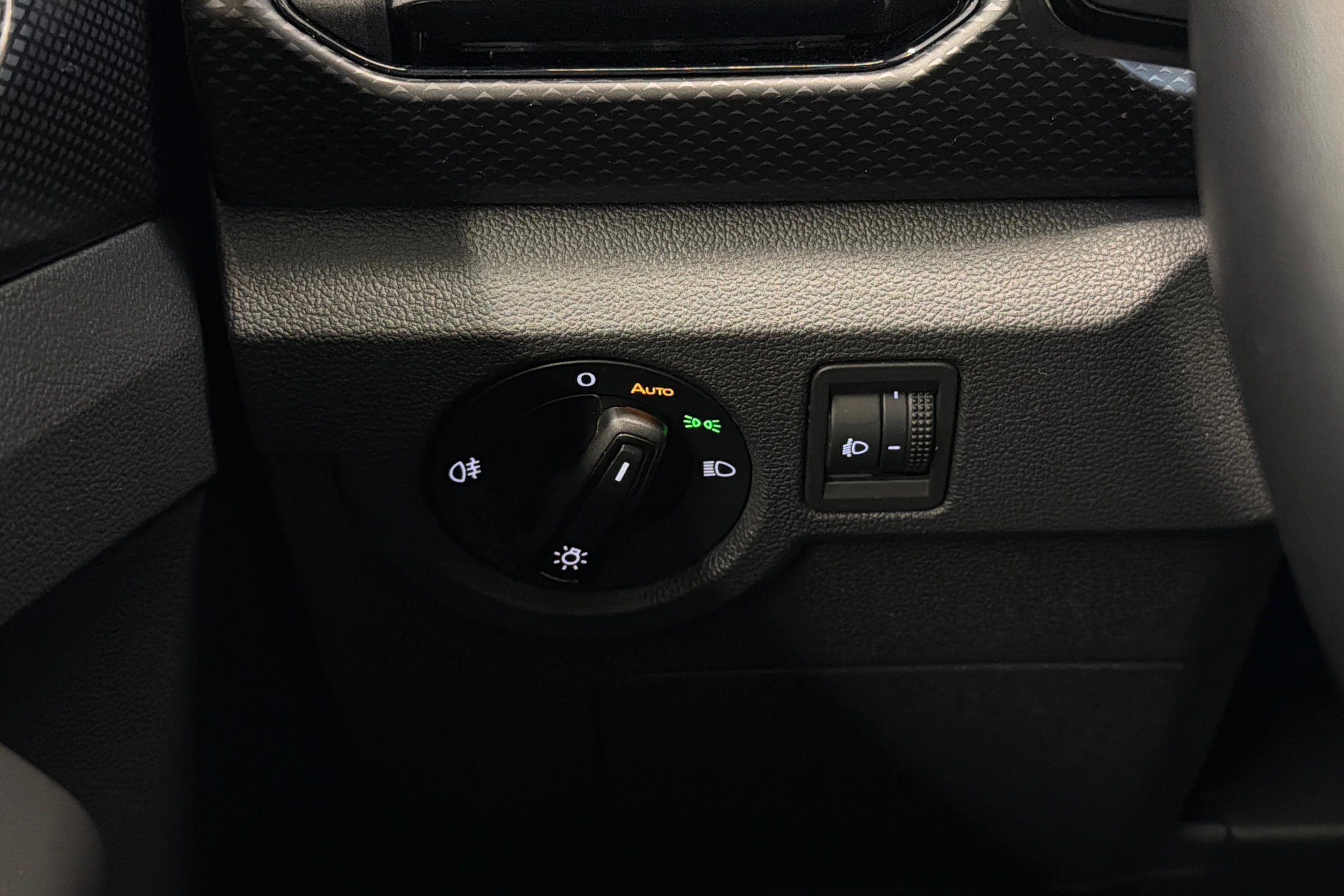 harmaa Volkswagen T-Cross 2022 kuva 22.