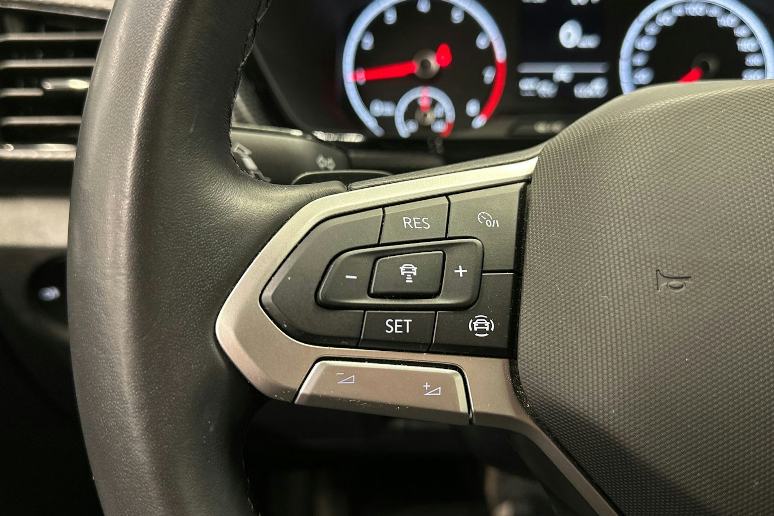 valkoinen Volkswagen T-Cross 2022 kuva 24.
