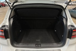 valkoinen Volkswagen T-Cross 2022 kuva 28.
