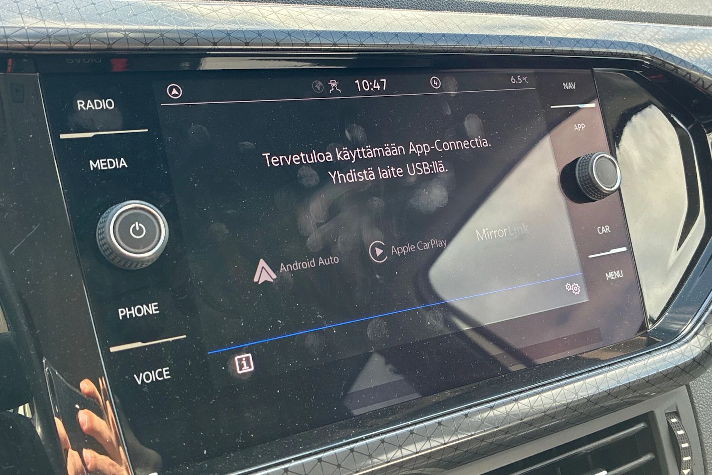 valkoinen Volkswagen T-Cross 2022 kuva 4.