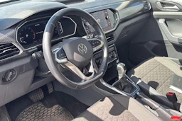Harmaa Volkswagen T-Cross 2022 kuva 3.