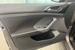 Harmaa Volkswagen T-Cross 2021 kuva 11.