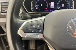 Harmaa Volkswagen T-Cross 2021 kuva 13.