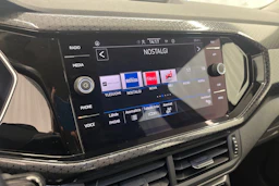 Harmaa Volkswagen T-Cross 2021 kuva 15.
