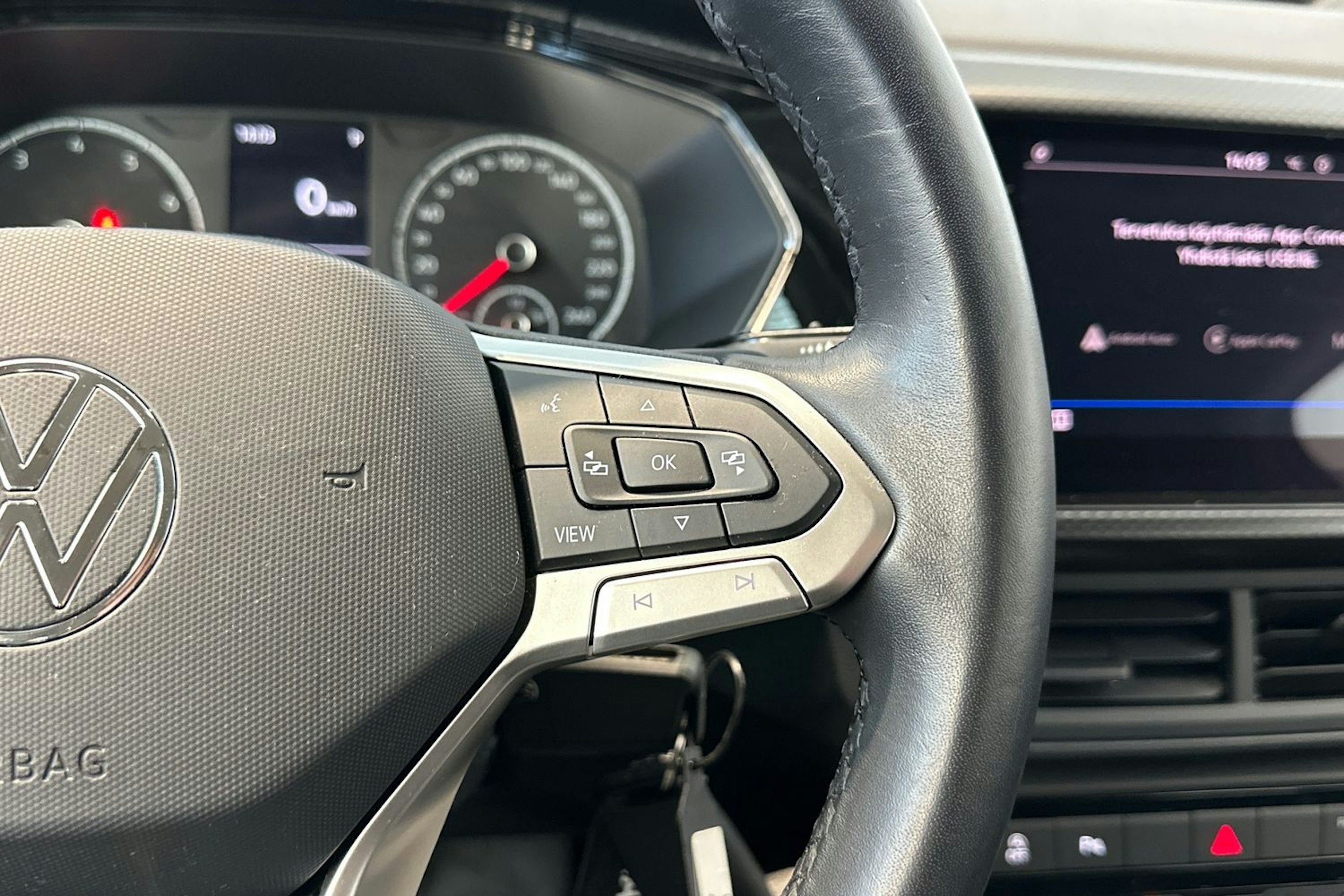 harmaa Volkswagen T-Cross 2022 kuva 17.