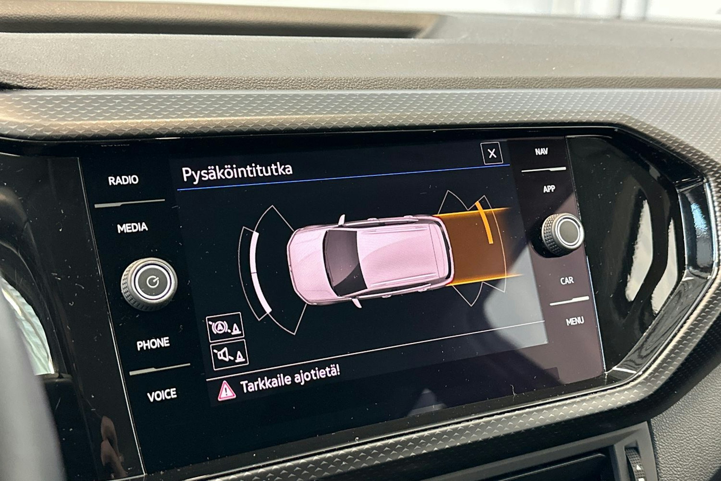 harmaa Volkswagen T-Cross 2022 kuva 19.