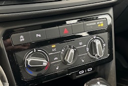 harmaa Volkswagen T-Cross 2022 kuva 21.