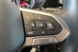 harmaa Volkswagen T-Cross 2022 kuva 16.