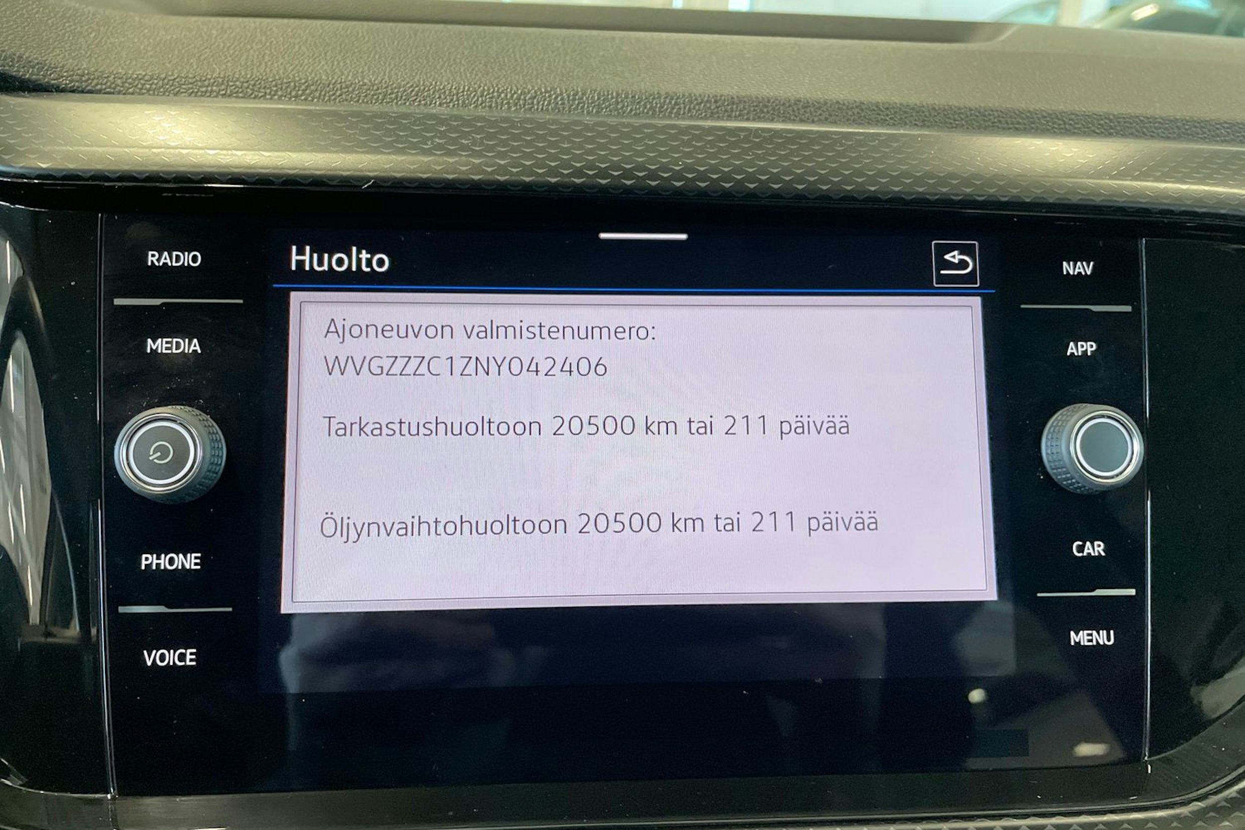 harmaa Volkswagen T-Cross 2022 kuva 28.