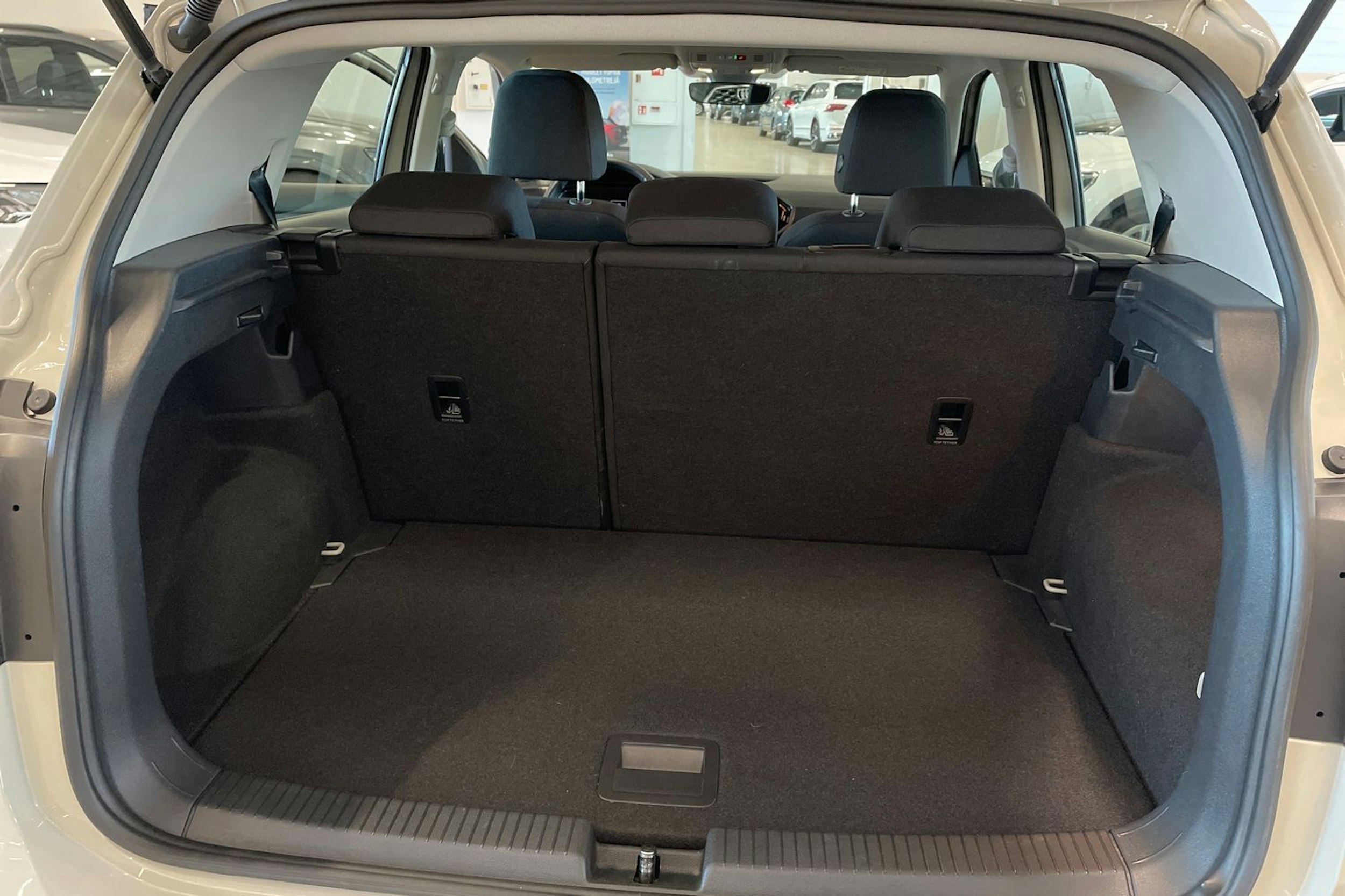 harmaa Volkswagen T-Cross 2022 kuva 34.