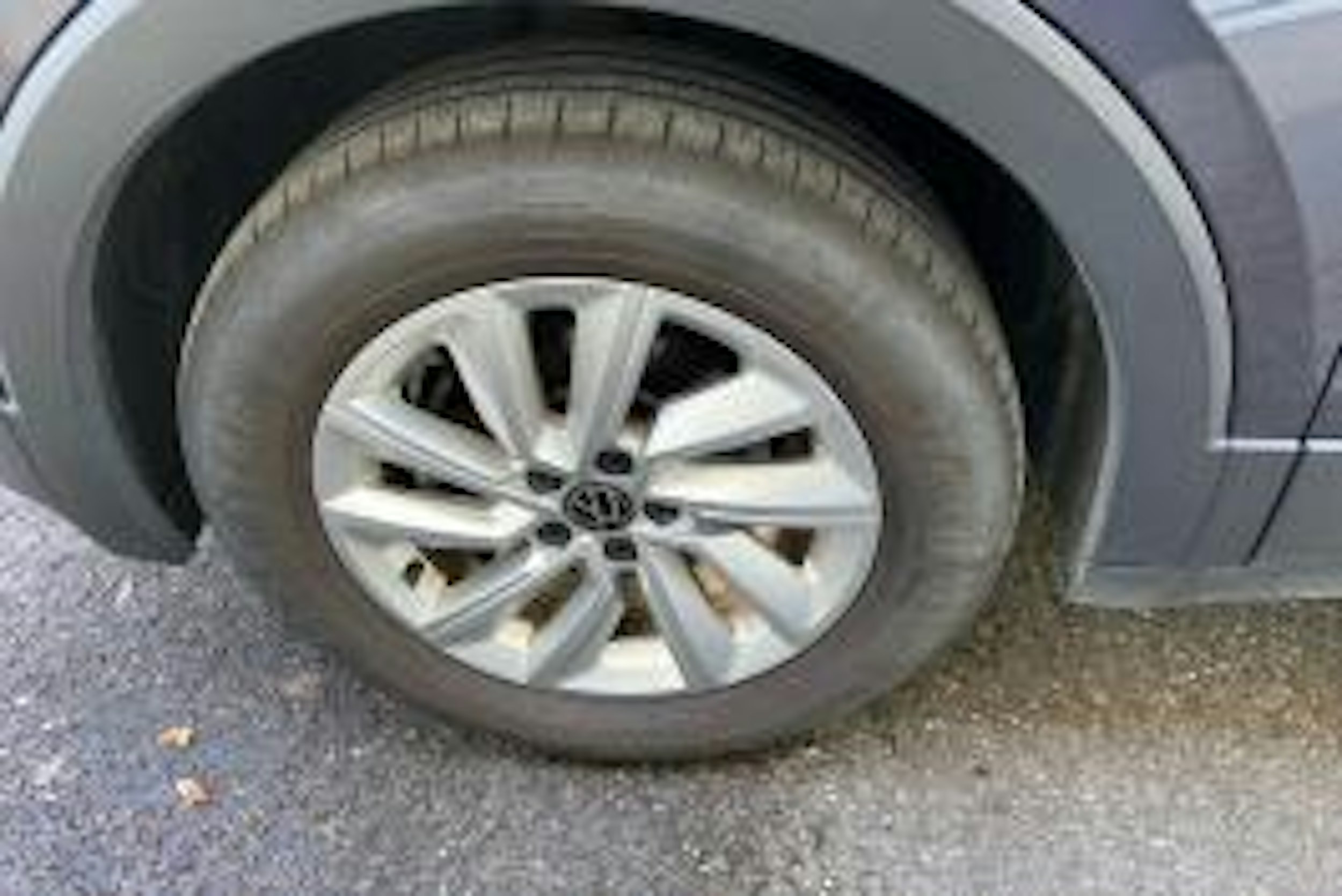 harmaa Volkswagen T-Cross 2022 kuva 9.