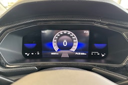 harmaa Volkswagen T-Cross 2023 kuva 16.