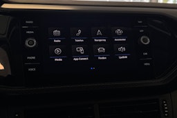 harmaa Volkswagen T-Cross 2023 kuva 18.
