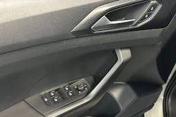 harmaa Volkswagen T-Cross 2022 kuva 14.