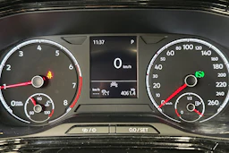 harmaa Volkswagen T-Cross 2022 kuva 18.