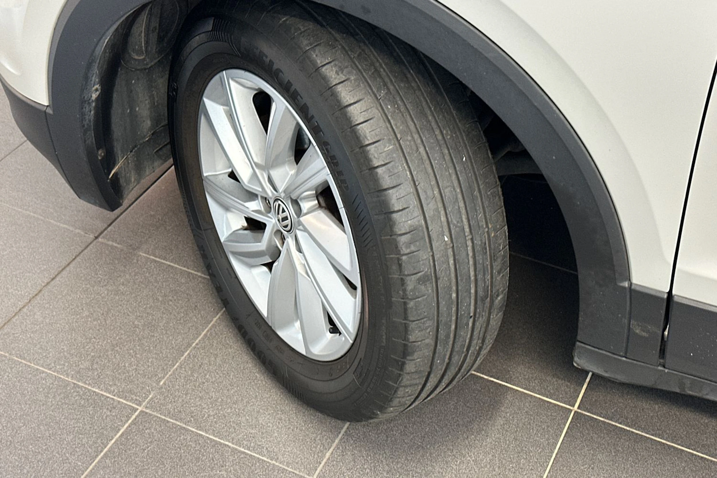 harmaa Volkswagen T-Cross 2022 kuva 25.