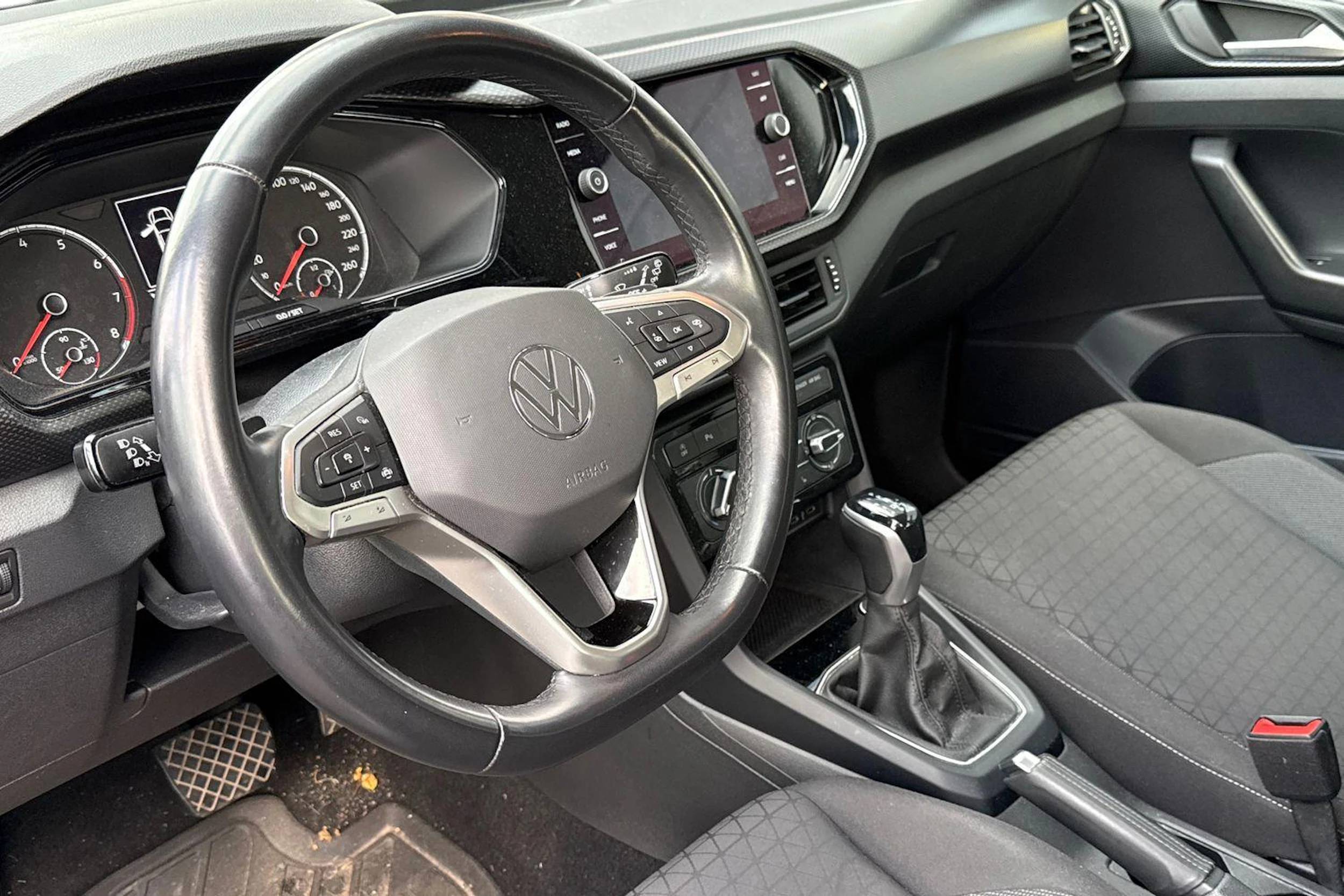 harmaa Volkswagen T-Cross 2022 kuva 3.