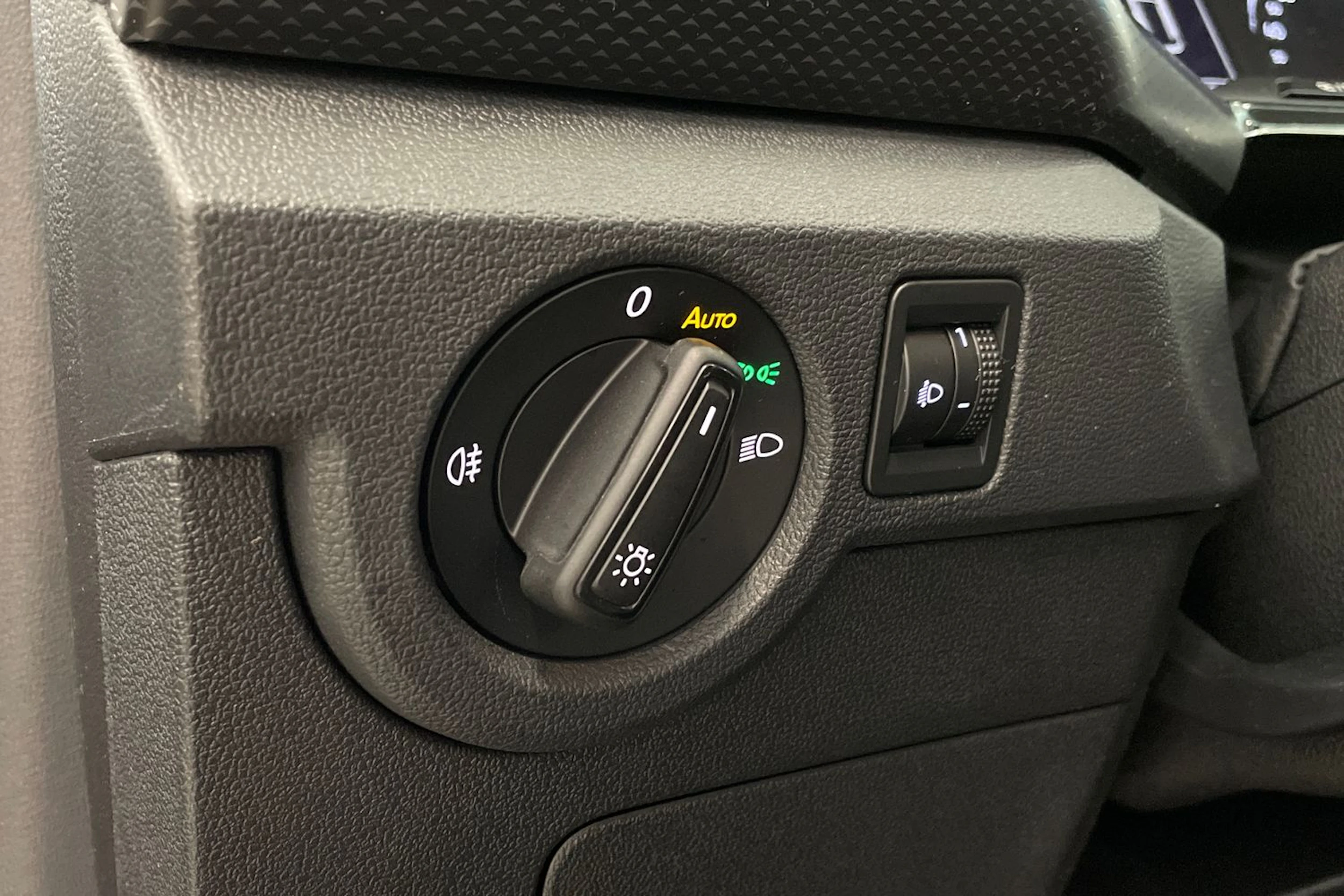 harmaa Volkswagen T-Cross 2022 kuva 23.
