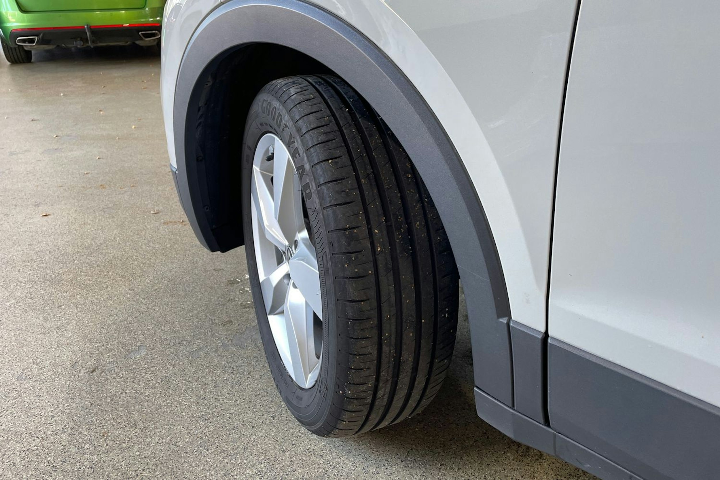 harmaa Volkswagen T-Cross 2022 kuva 13.