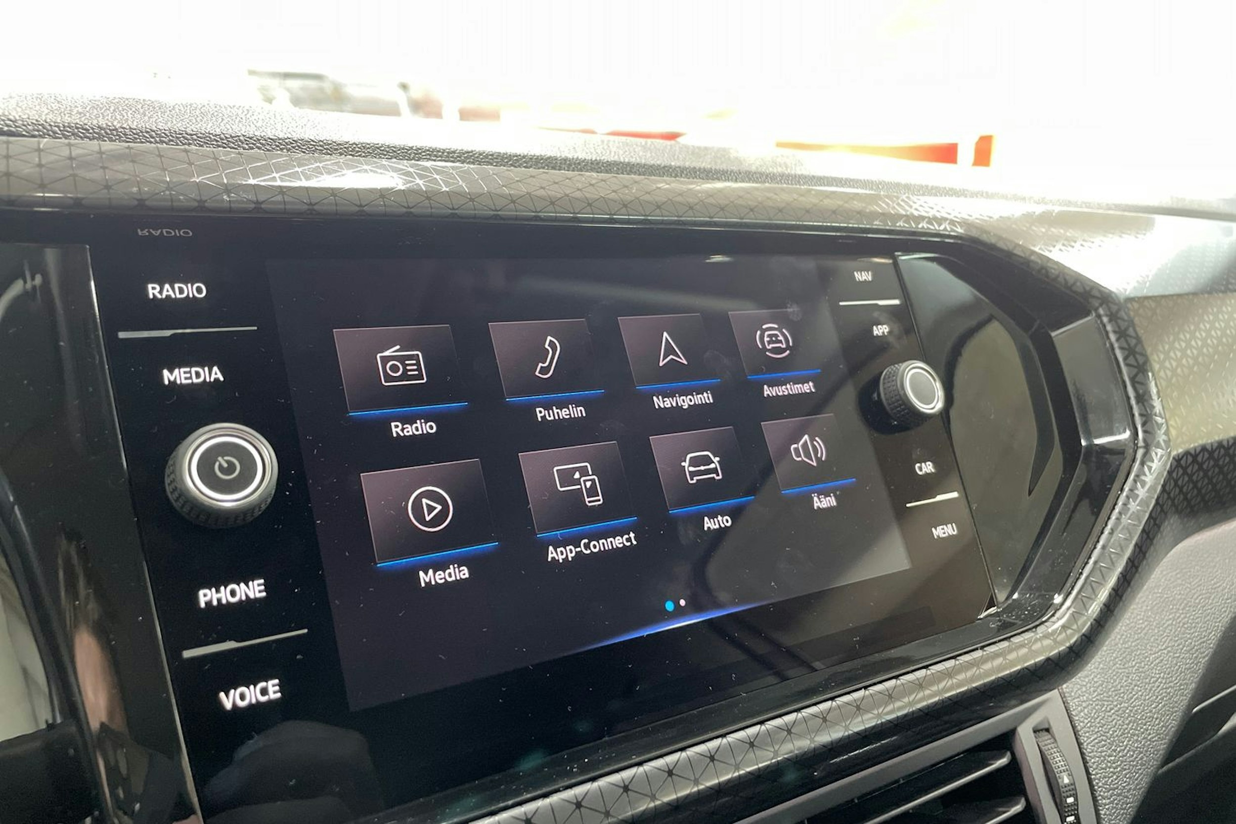 harmaa Volkswagen T-Cross 2022 kuva 23.
