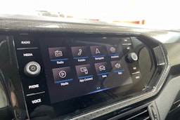 harmaa Volkswagen T-Cross 2022 kuva 23.