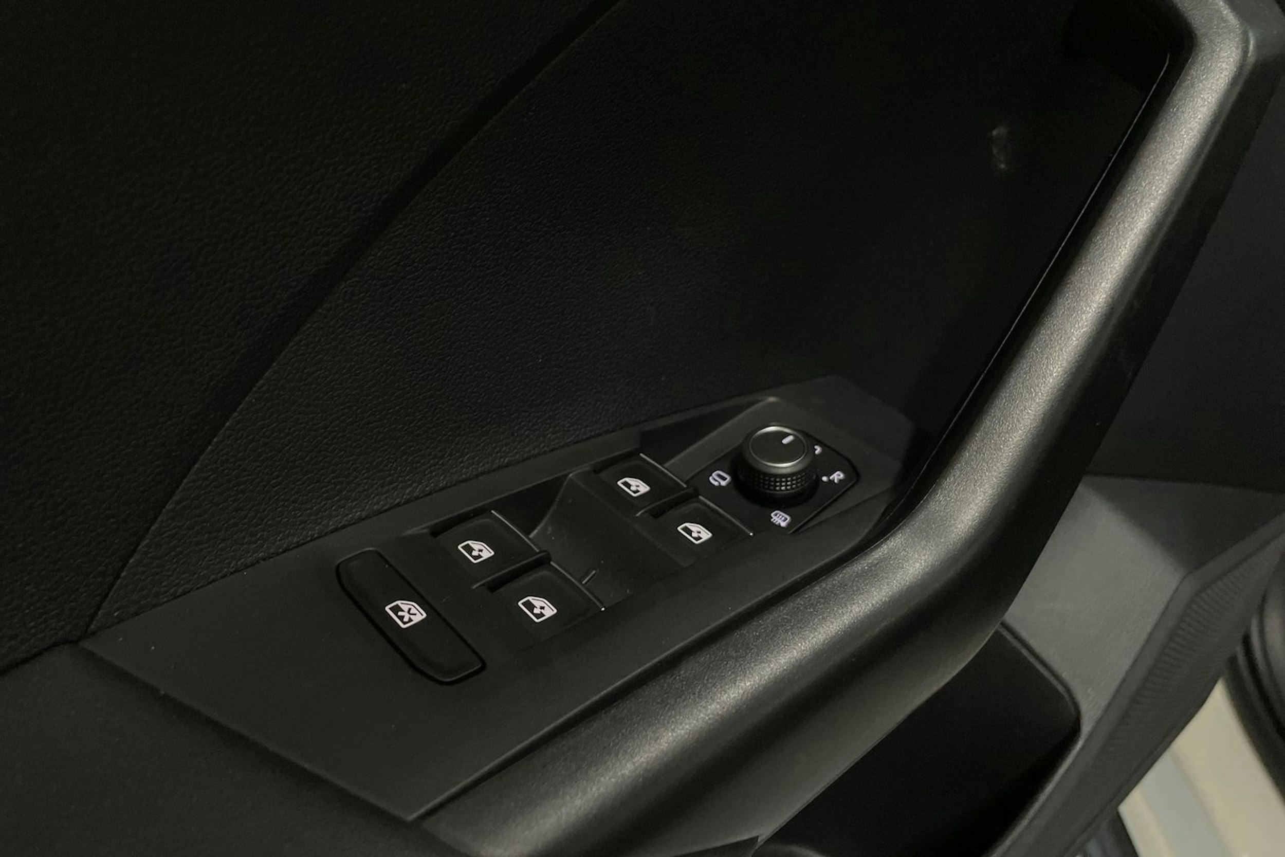 harmaa Volkswagen T-Cross 2022 kuva 27.