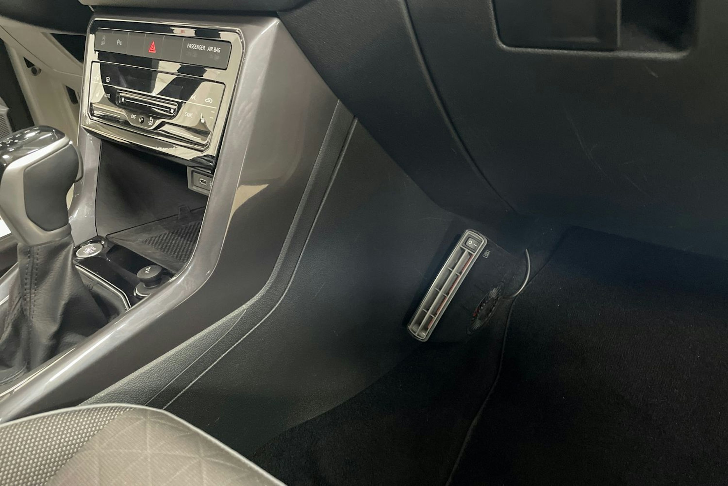 harmaa Volkswagen T-Cross 2022 kuva 31.