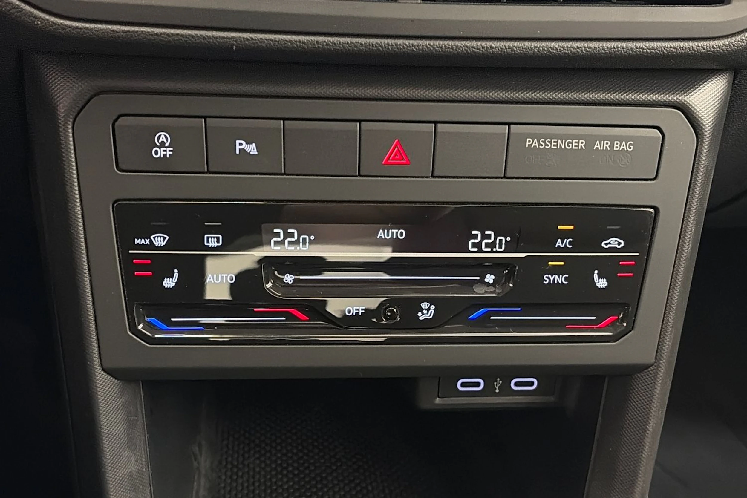 valkoinen Volkswagen T-Cross 2022 kuva 20.