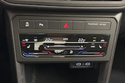 valkoinen Volkswagen T-Cross 2022 kuva 20.