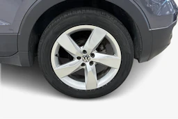 harmaa Volkswagen T-Cross 2022 kuva 9.