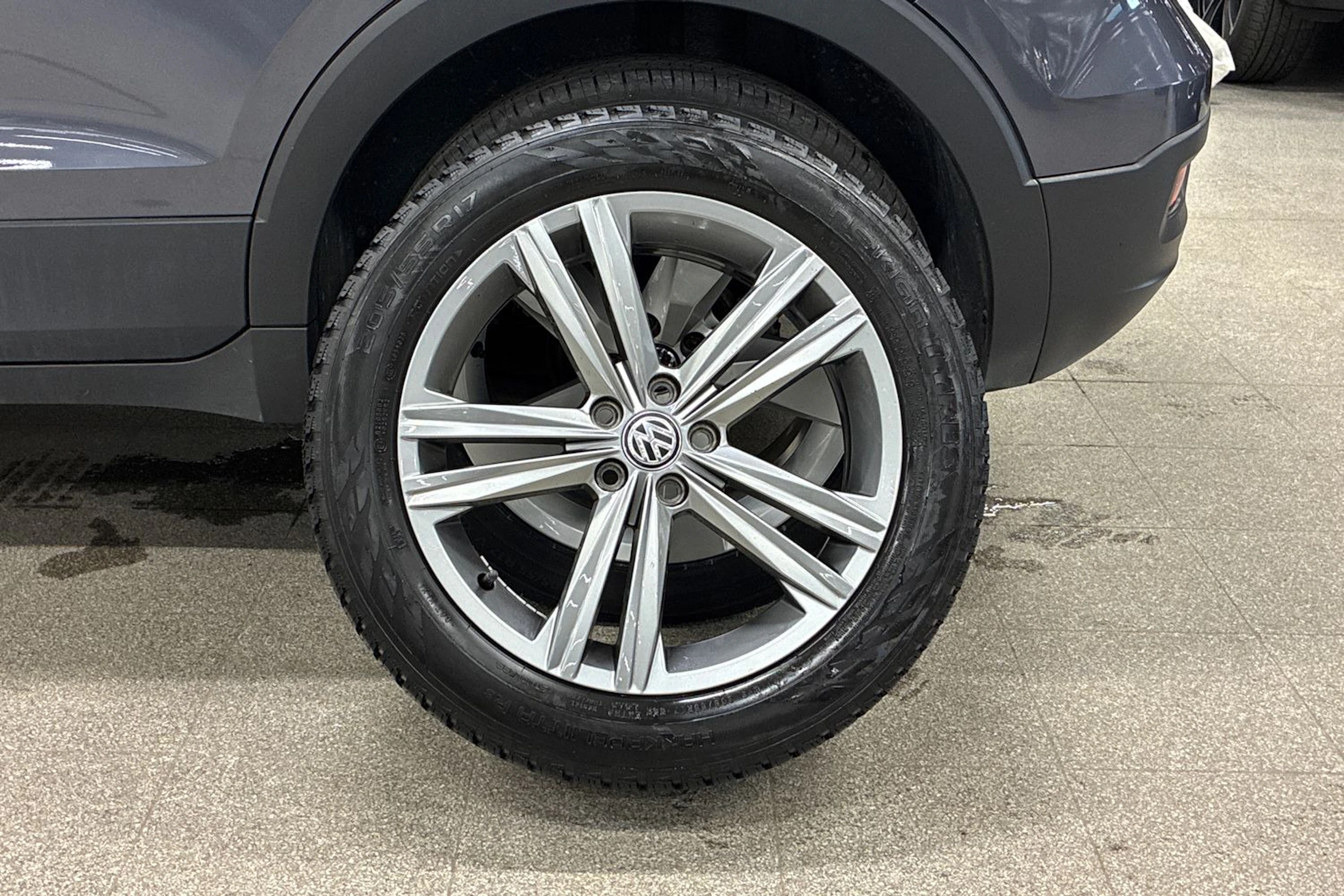 harmaa Volkswagen T-Cross 2022 kuva 10.