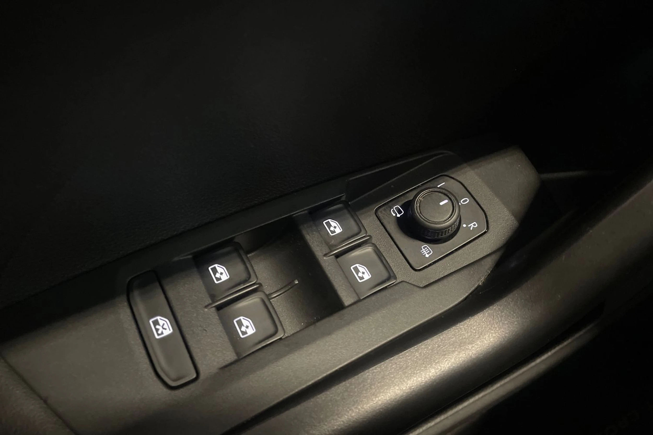 musta Volkswagen T-Cross 2022 kuva 20.