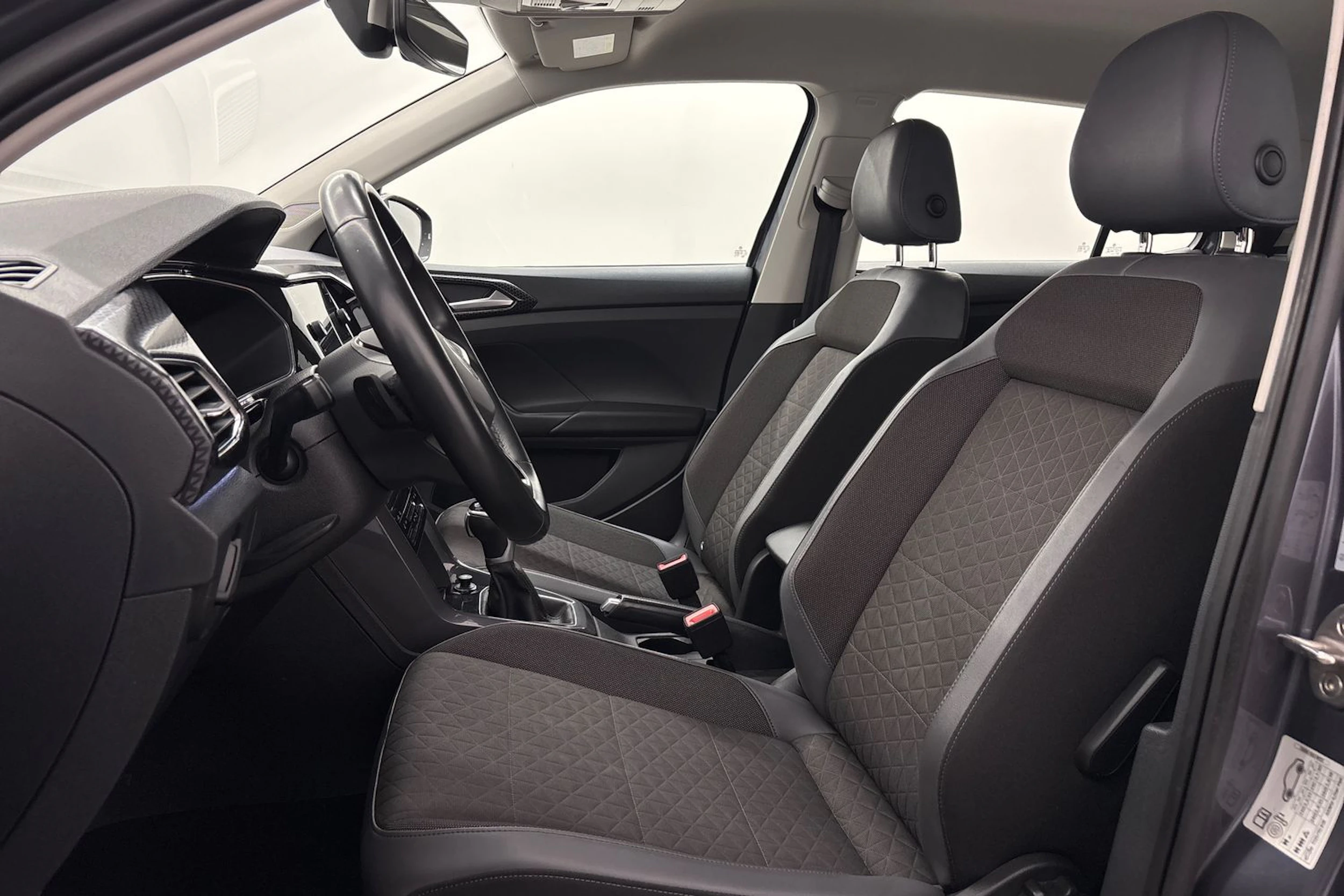 harmaa Volkswagen T-Cross 2022 kuva 11.