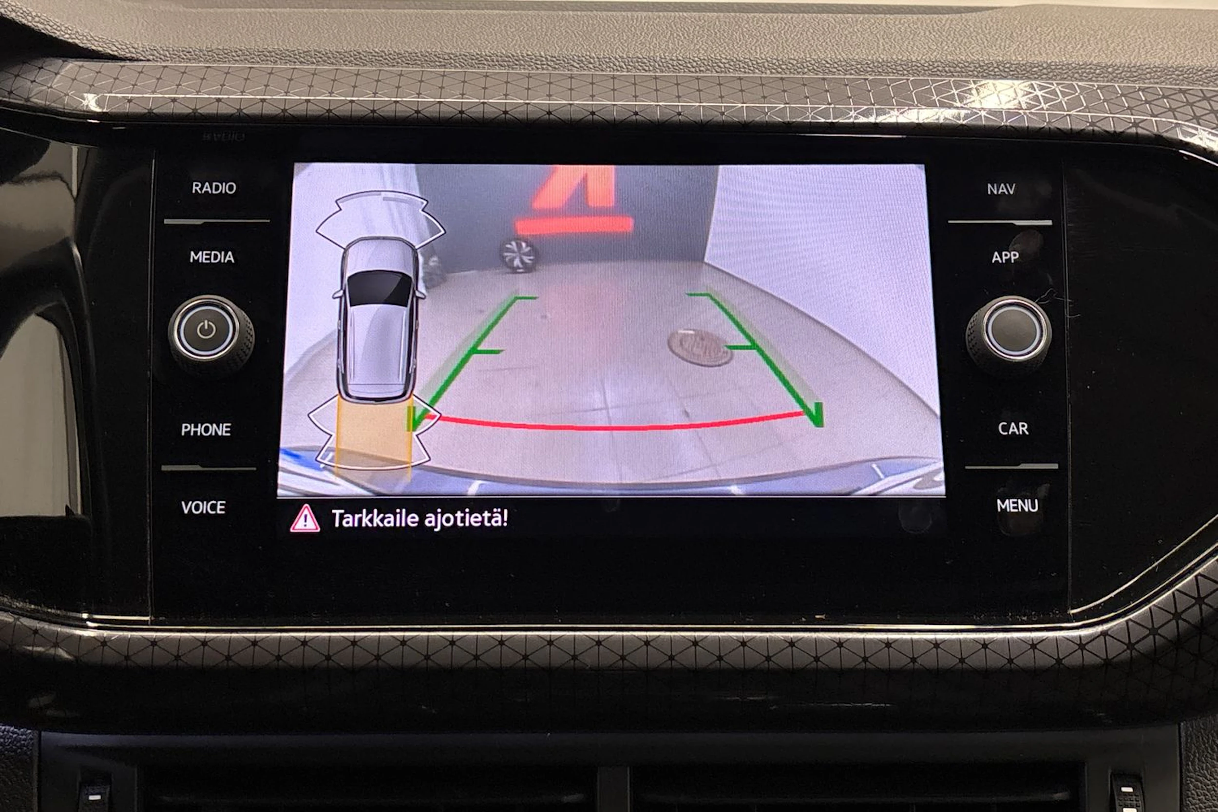 harmaa Volkswagen T-Cross 2022 kuva 16.