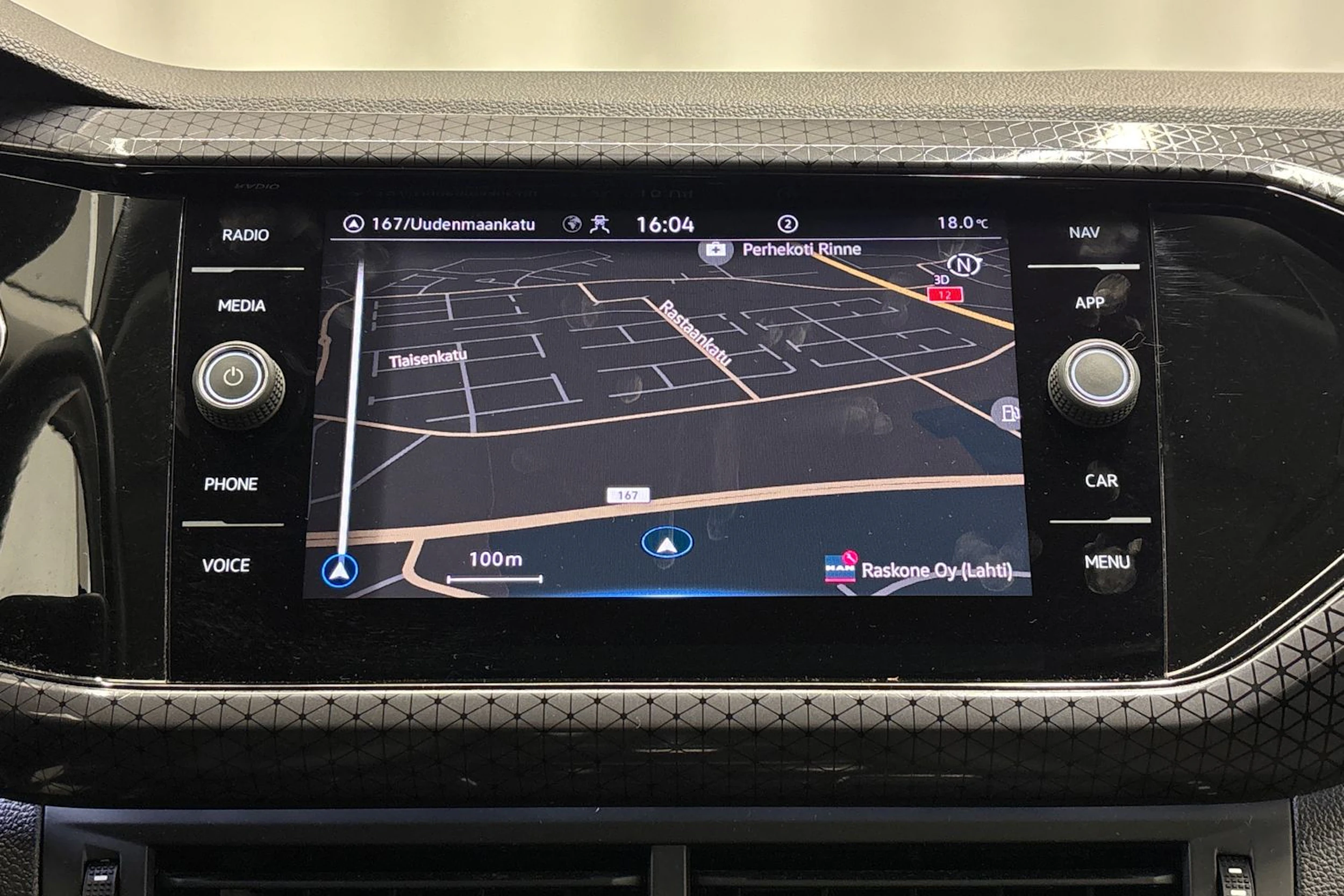 harmaa Volkswagen T-Cross 2022 kuva 18.