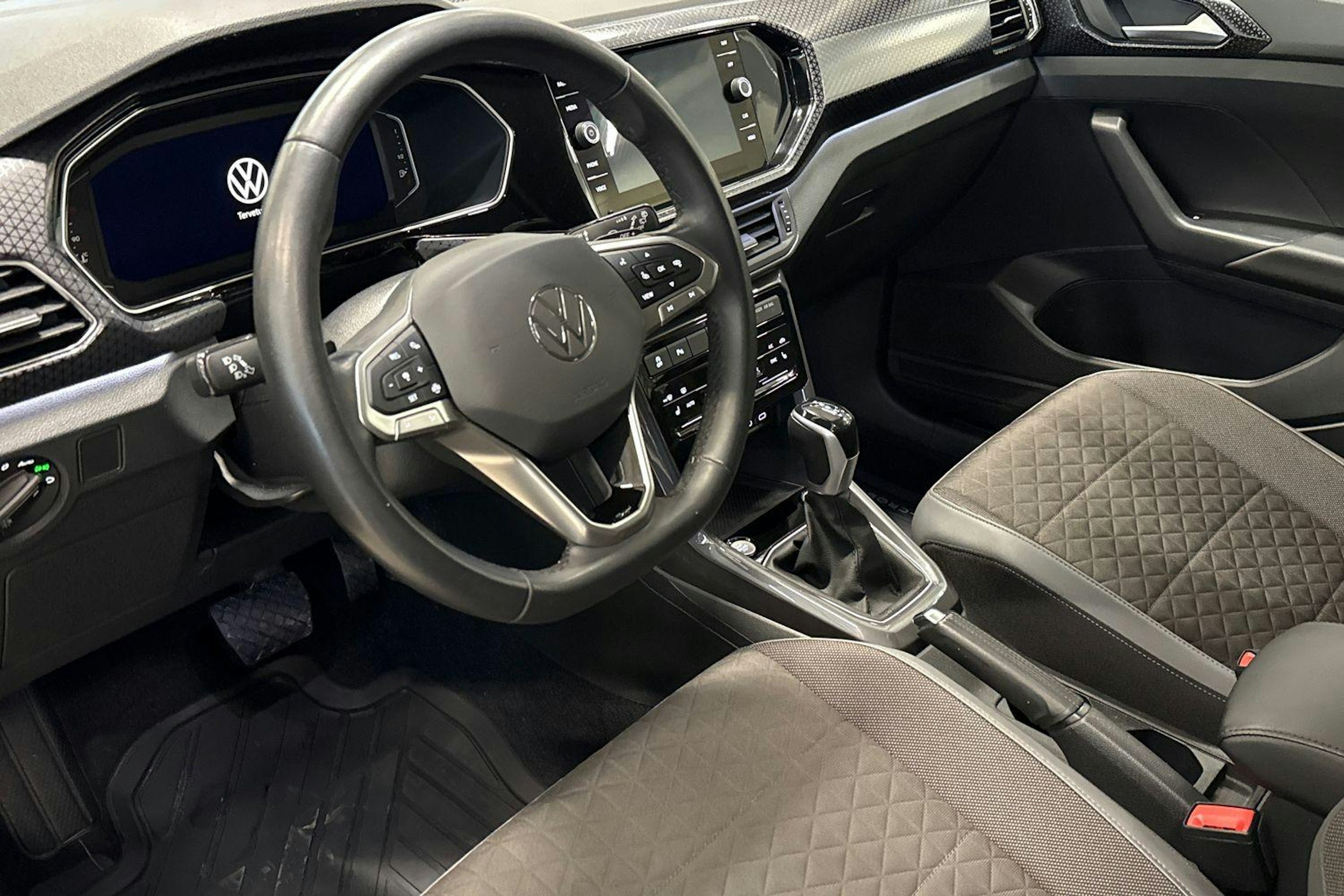 valkoinen Volkswagen T-Cross 2022 kuva 7.