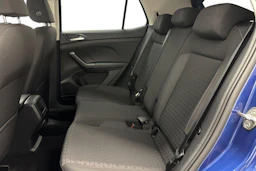 sininen Volkswagen T-Cross 2022 kuva 8.