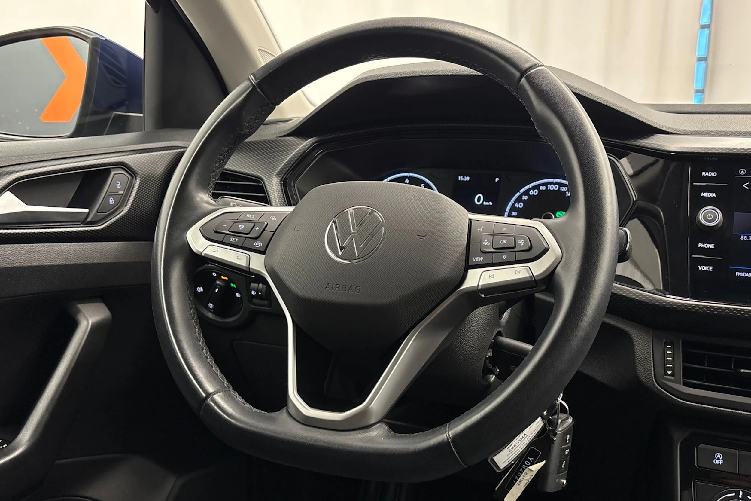 sininen Volkswagen T-Cross 2022 kuva 12.