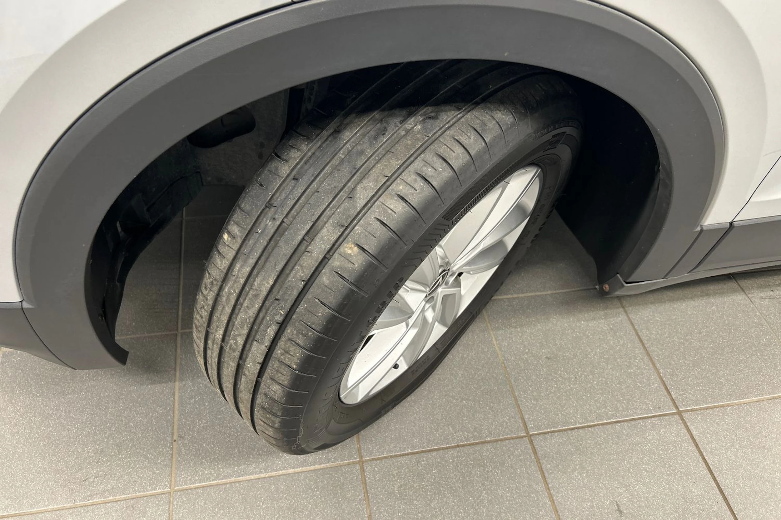 harmaa Volkswagen T-Cross 2022 kuva 10.